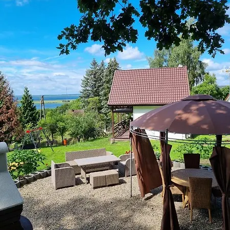 別荘 Kolonijna Park ミエンジズドロイェ