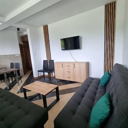 Kolonijna Park ミエンジズドロイェ